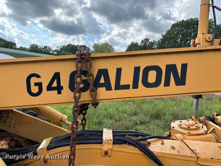 image for item EN5632 1994 Galion 850 motor grader