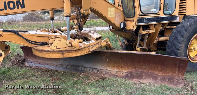 image for item EN5632 1994 Galion 850 motor grader