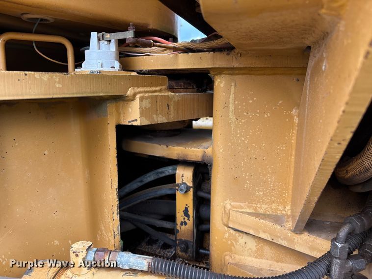 image for item EN5632 1994 Galion 850 motor grader