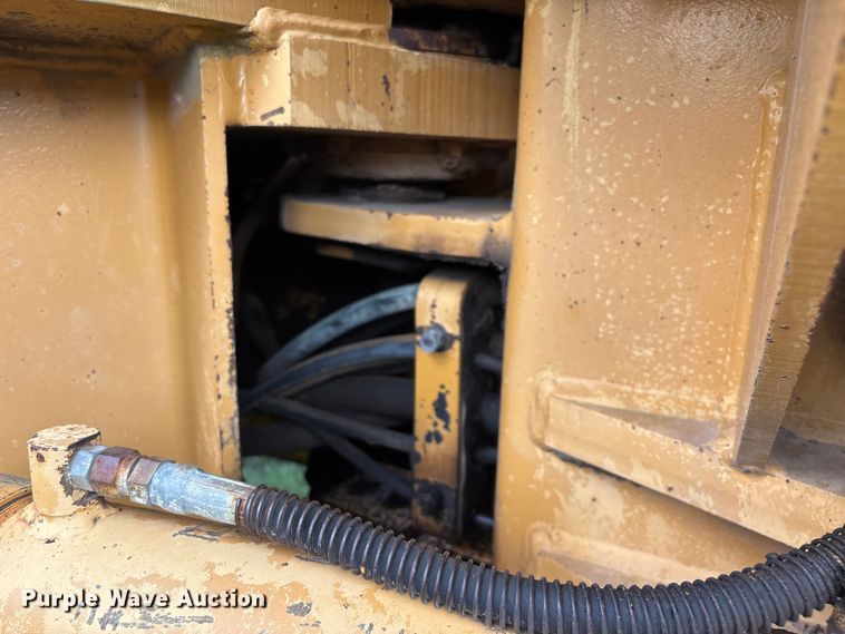 image for item EN5632 1994 Galion 850 motor grader