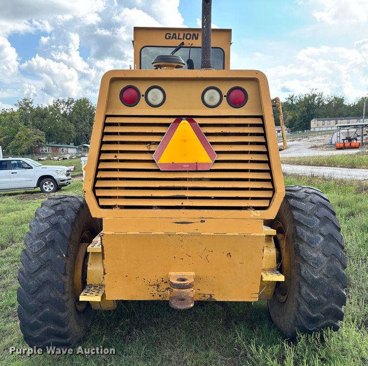 image for item EN5632 1994 Galion 850 motor grader