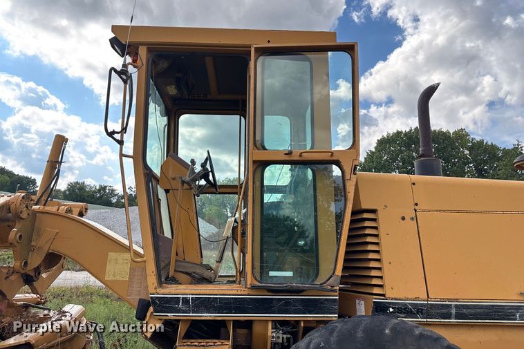image for item EN5632 1994 Galion 850 motor grader