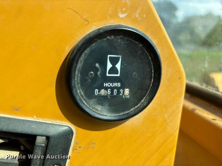 image for item EN5632 1994 Galion 850 motor grader