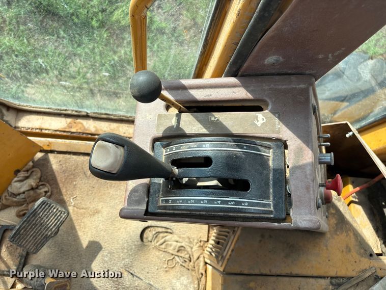 image for item EN5632 1994 Galion 850 motor grader