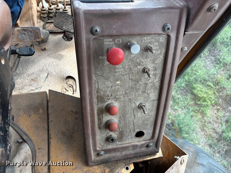 image for item EN5632 1994 Galion 850 motor grader