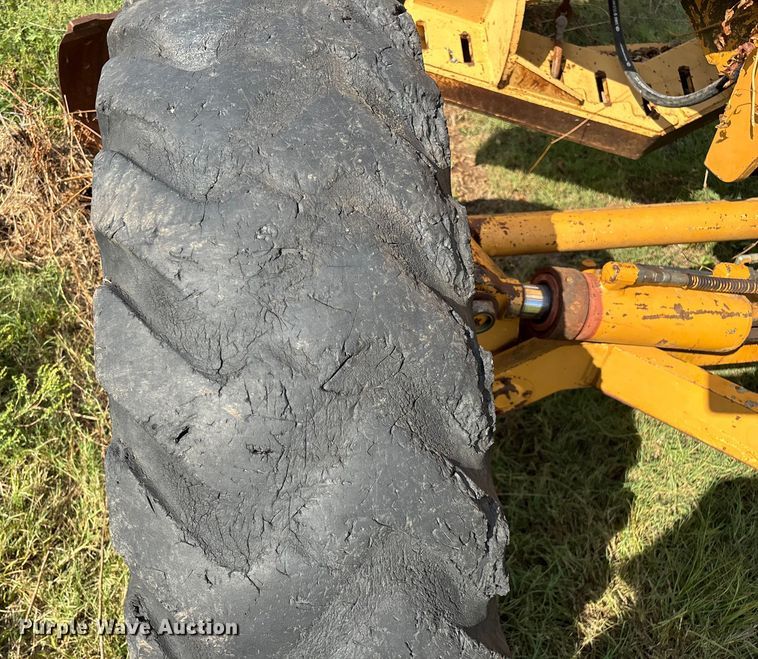 image for item EN5632 1994 Galion 850 motor grader