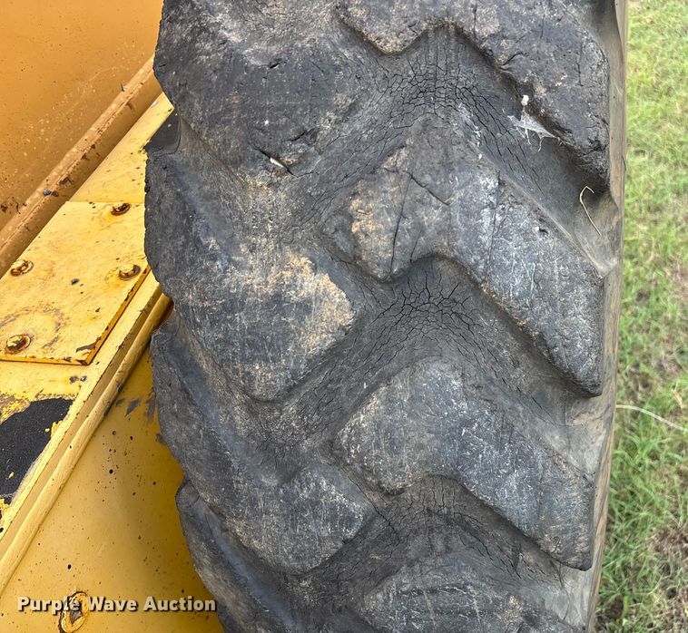 image for item EN5632 1994 Galion 850 motor grader