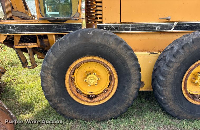 image for item EN5632 1994 Galion 850 motor grader