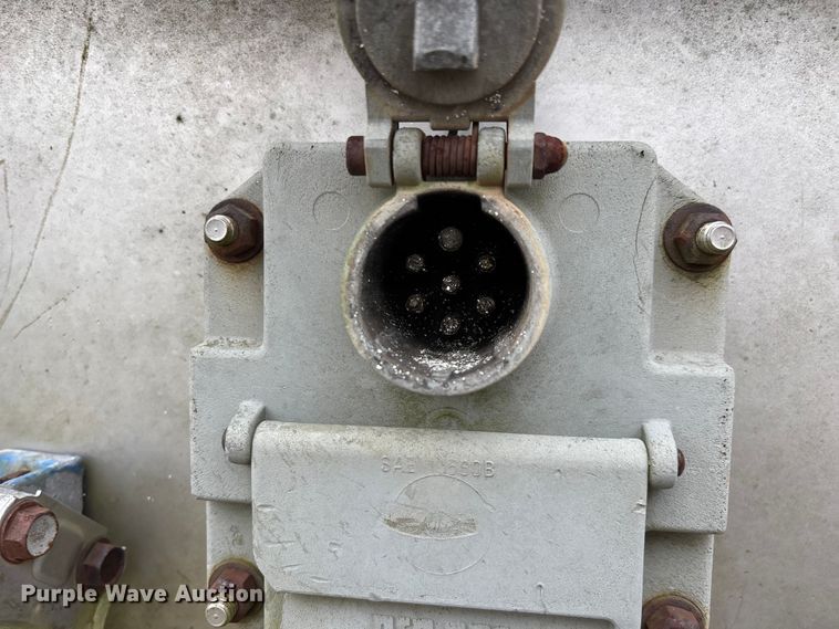 image for item EN5641 1994 Fruehauf FBLP91.5-NT2-43W dry van trailer