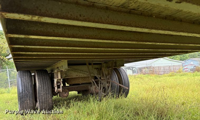 image for item EN5641 1994 Fruehauf FBLP91.5-NT2-43W dry van trailer