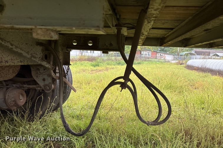 image for item EN5641 1994 Fruehauf FBLP91.5-NT2-43W dry van trailer