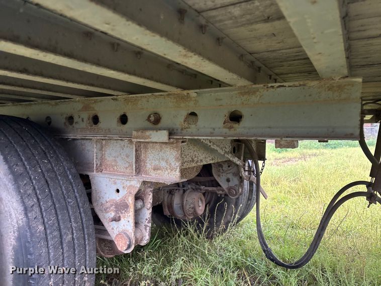 image for item EN5641 1994 Fruehauf FBLP91.5-NT2-43W dry van trailer