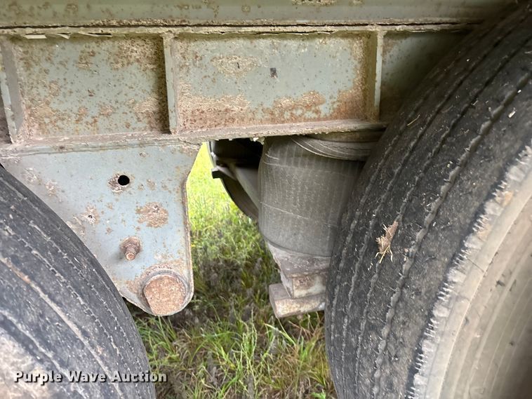 image for item EN5641 1994 Fruehauf FBLP91.5-NT2-43W dry van trailer