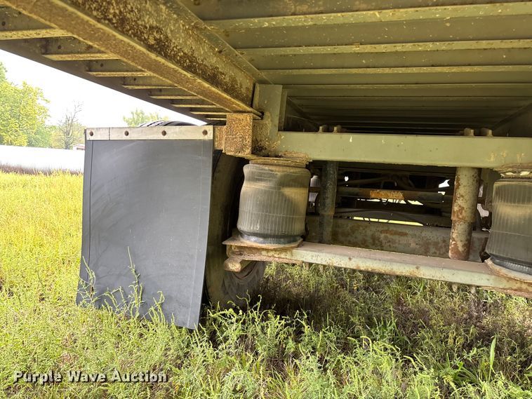 image for item EN5641 1994 Fruehauf FBLP91.5-NT2-43W dry van trailer