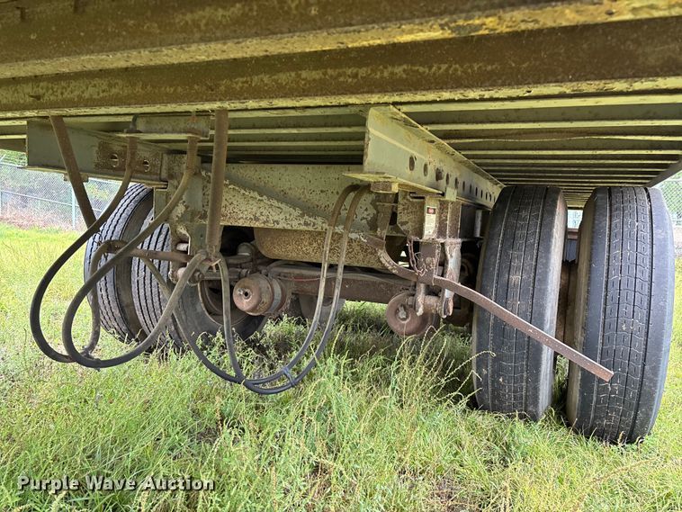 image for item EN5641 1994 Fruehauf FBLP91.5-NT2-43W dry van trailer