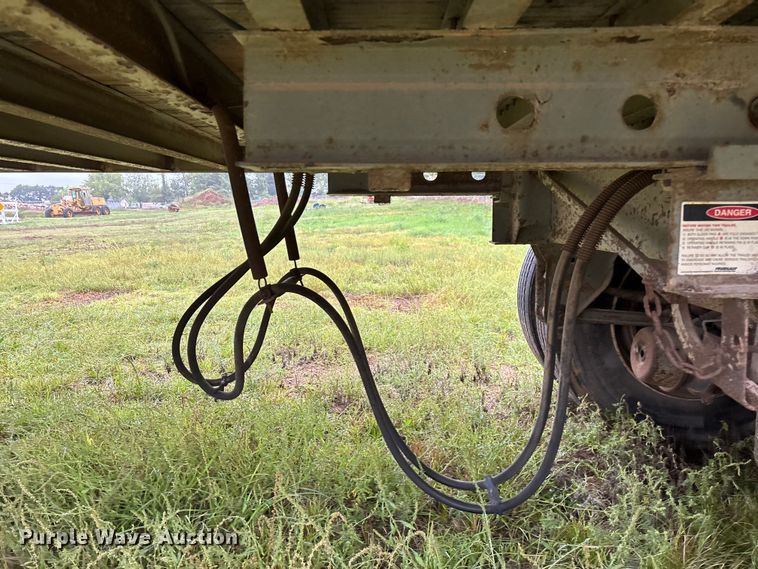 image for item EN5641 1994 Fruehauf FBLP91.5-NT2-43W dry van trailer