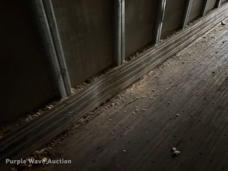 image for item EN5641 1994 Fruehauf FBLP91.5-NT2-43W dry van trailer