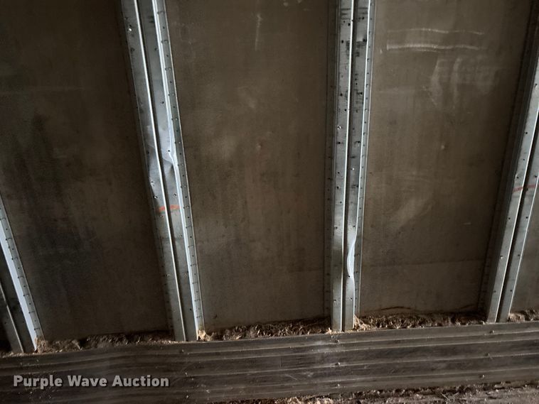 image for item EN5641 1994 Fruehauf FBLP91.5-NT2-43W dry van trailer