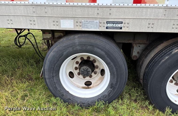 image for item EN5641 1994 Fruehauf FBLP91.5-NT2-43W dry van trailer