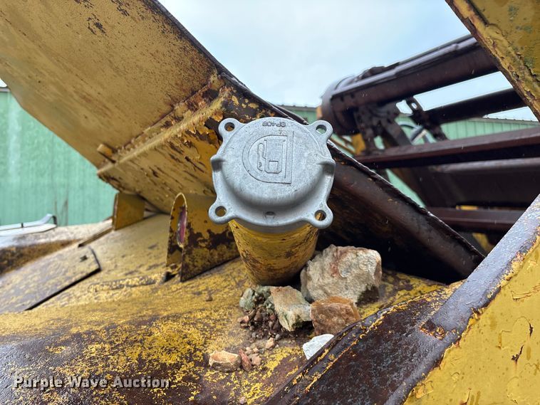 image for item EN5642 1973 Caterpillar 613 elevating scraper