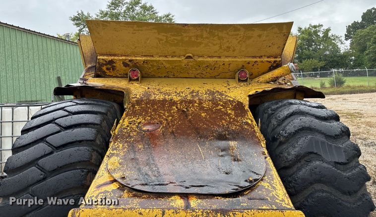 image for item EN5642 1973 Caterpillar 613 elevating scraper