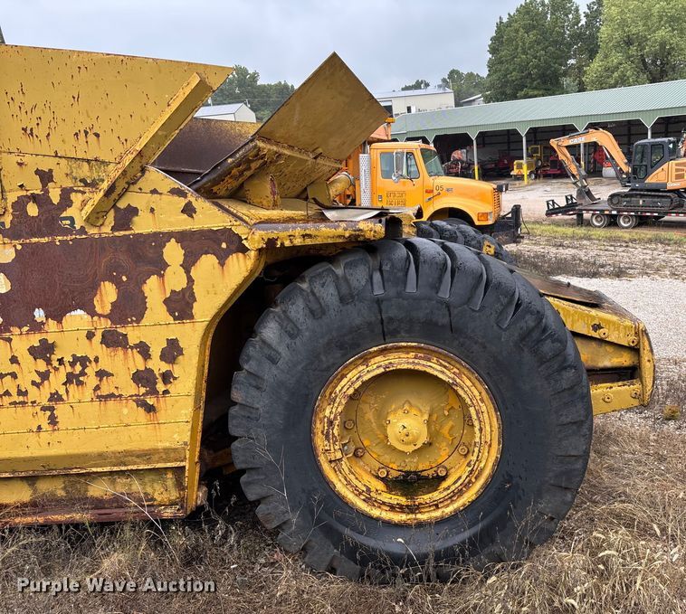 image for item EN5642 1973 Caterpillar 613 elevating scraper