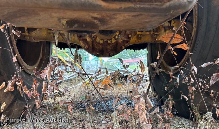 image for item EN5642 1973 Caterpillar 613 elevating scraper