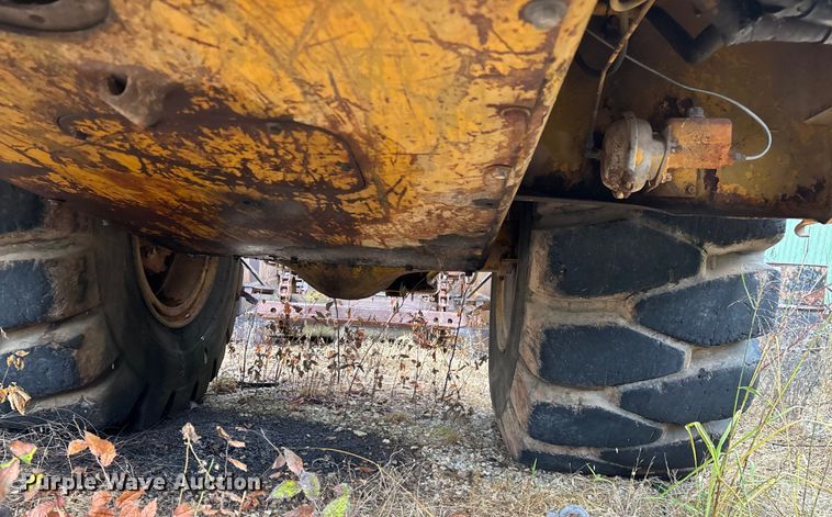 image for item EN5642 1973 Caterpillar 613 elevating scraper