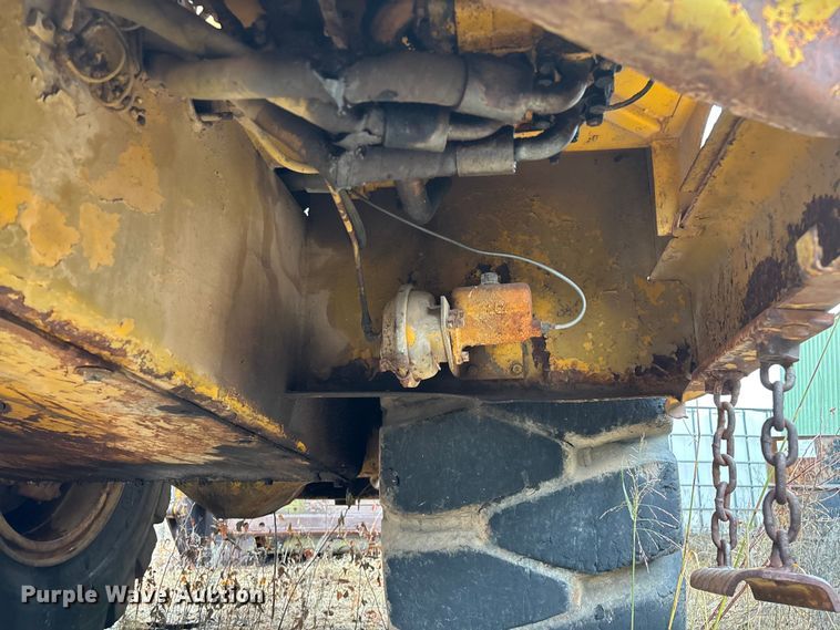 image for item EN5642 1973 Caterpillar 613 elevating scraper