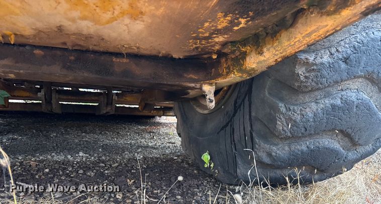 image for item EN5642 1973 Caterpillar 613 elevating scraper