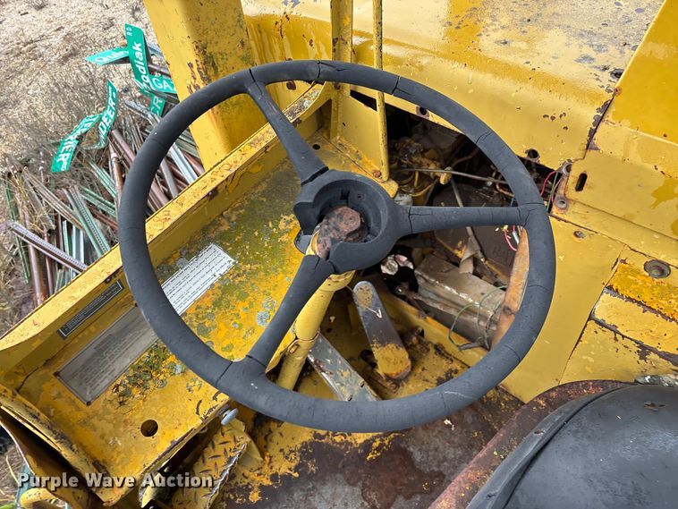 image for item EN5642 1973 Caterpillar 613 elevating scraper