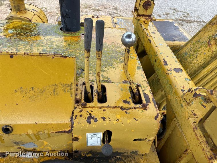 image for item EN5642 1973 Caterpillar 613 elevating scraper