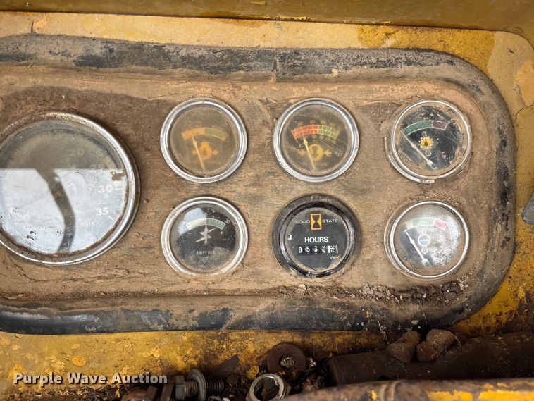 image for item EN5642 1973 Caterpillar 613 elevating scraper