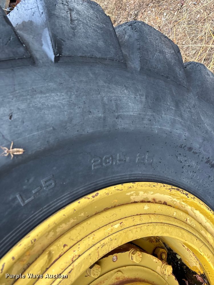 image for item EN5642 1973 Caterpillar 613 elevating scraper