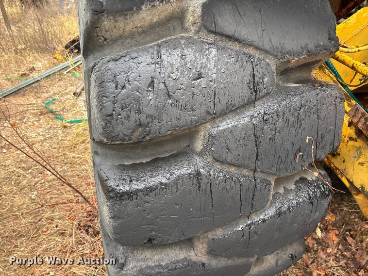 image for item EN5642 1973 Caterpillar 613 elevating scraper