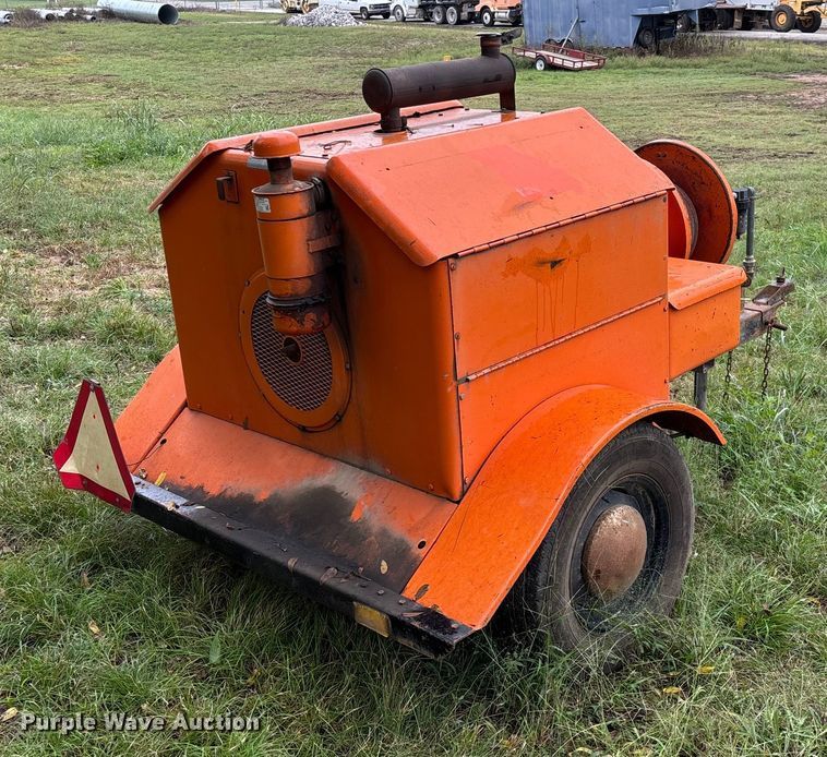 image for item EN5646 Lindsay 80 HC air compressor