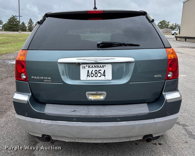 image for item EN7032 2007 Chrysler Pacifica SUV