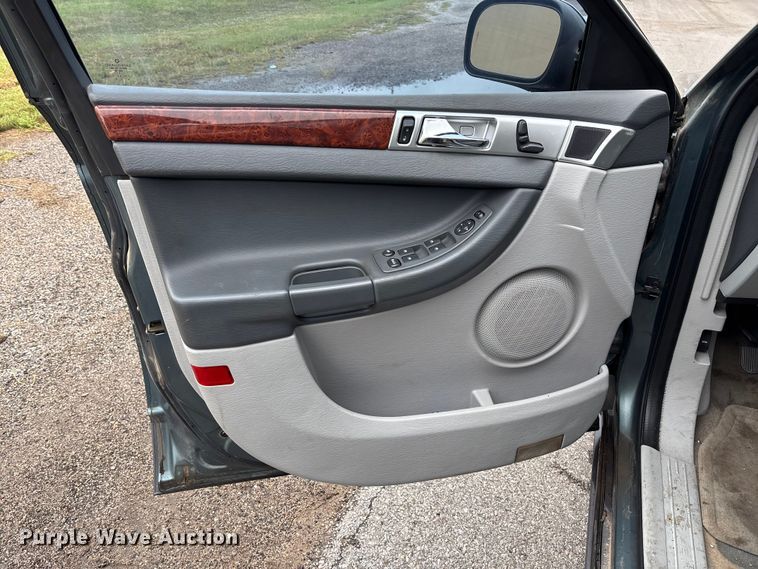 image for item EN7032 2007 Chrysler Pacifica SUV