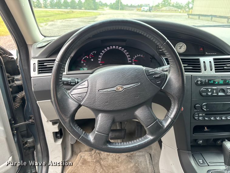 image for item EN7032 2007 Chrysler Pacifica SUV