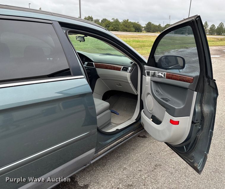 image for item EN7032 2007 Chrysler Pacifica SUV