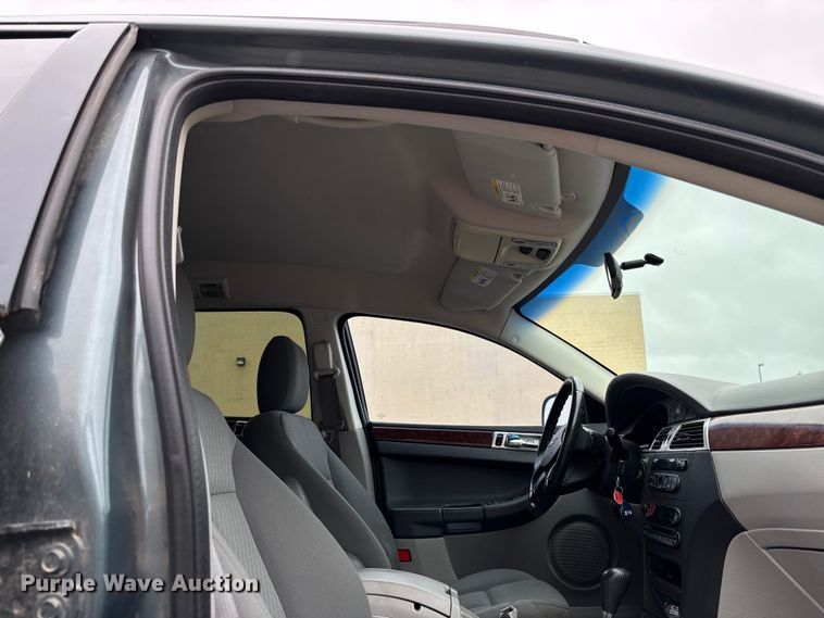 image for item EN7032 2007 Chrysler Pacifica SUV
