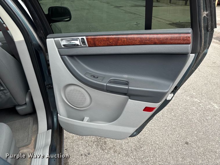 image for item EN7032 2007 Chrysler Pacifica SUV