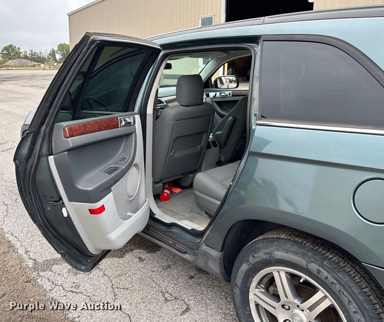 image for item EN7032 2007 Chrysler Pacifica SUV