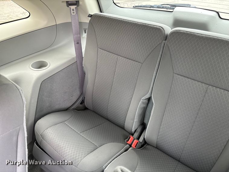 image for item EN7032 2007 Chrysler Pacifica SUV
