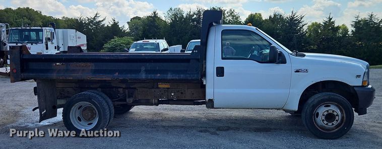 image for item EO4668 2002 Ford F450 Super Duty dump truck