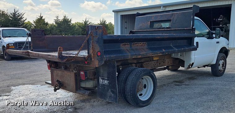 image for item EO4668 2002 Ford F450 Super Duty dump truck