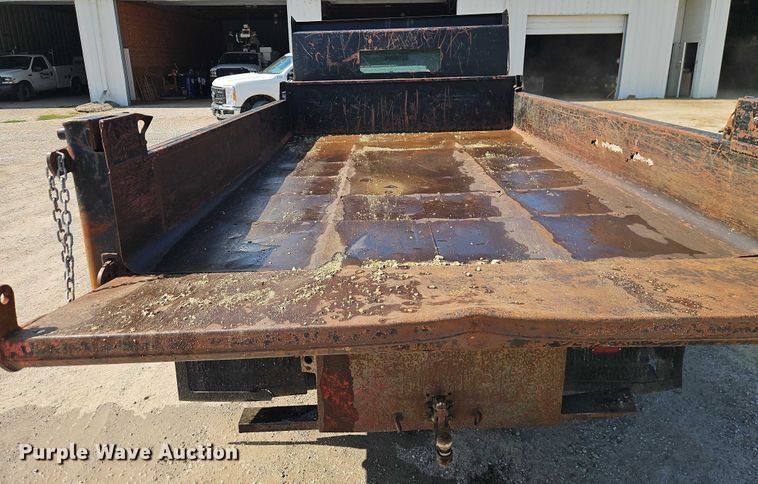 image for item EO4668 2002 Ford F450 Super Duty dump truck