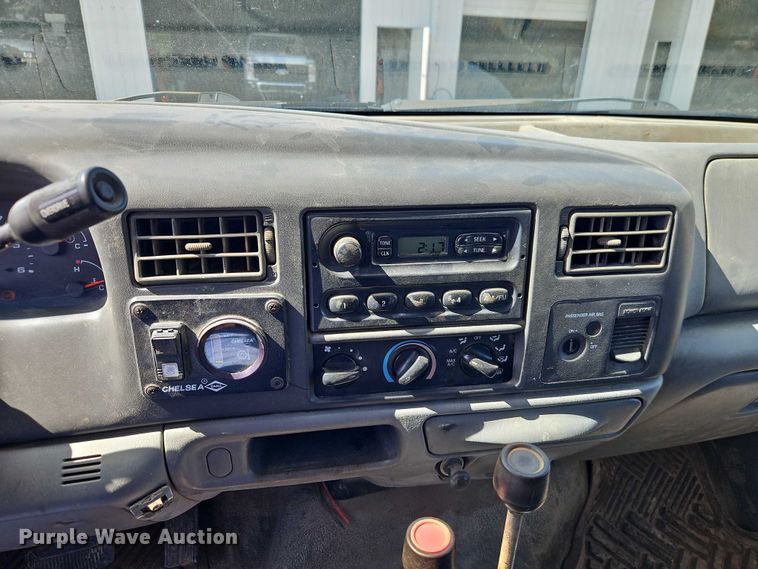 image for item EO4668 2002 Ford F450 Super Duty dump truck