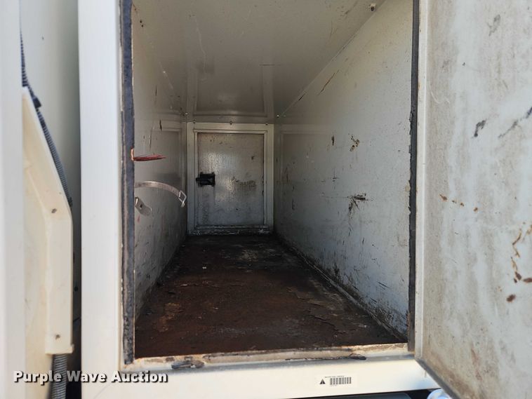 image for item EO4669 2007 Freightliner FC80 street sweeper truck