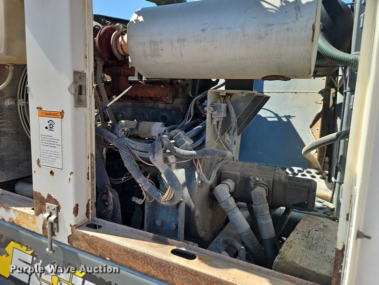 image for item EO4669 2007 Freightliner FC80 street sweeper truck